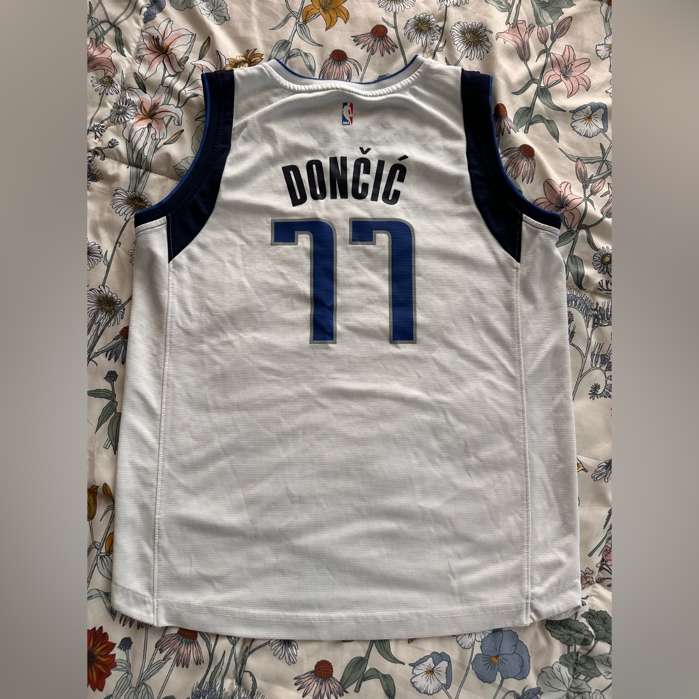 Luka Dončić #77 Dallas Mavericks NBA Jersey Fanatics Fast Break - Picture 4 of 5